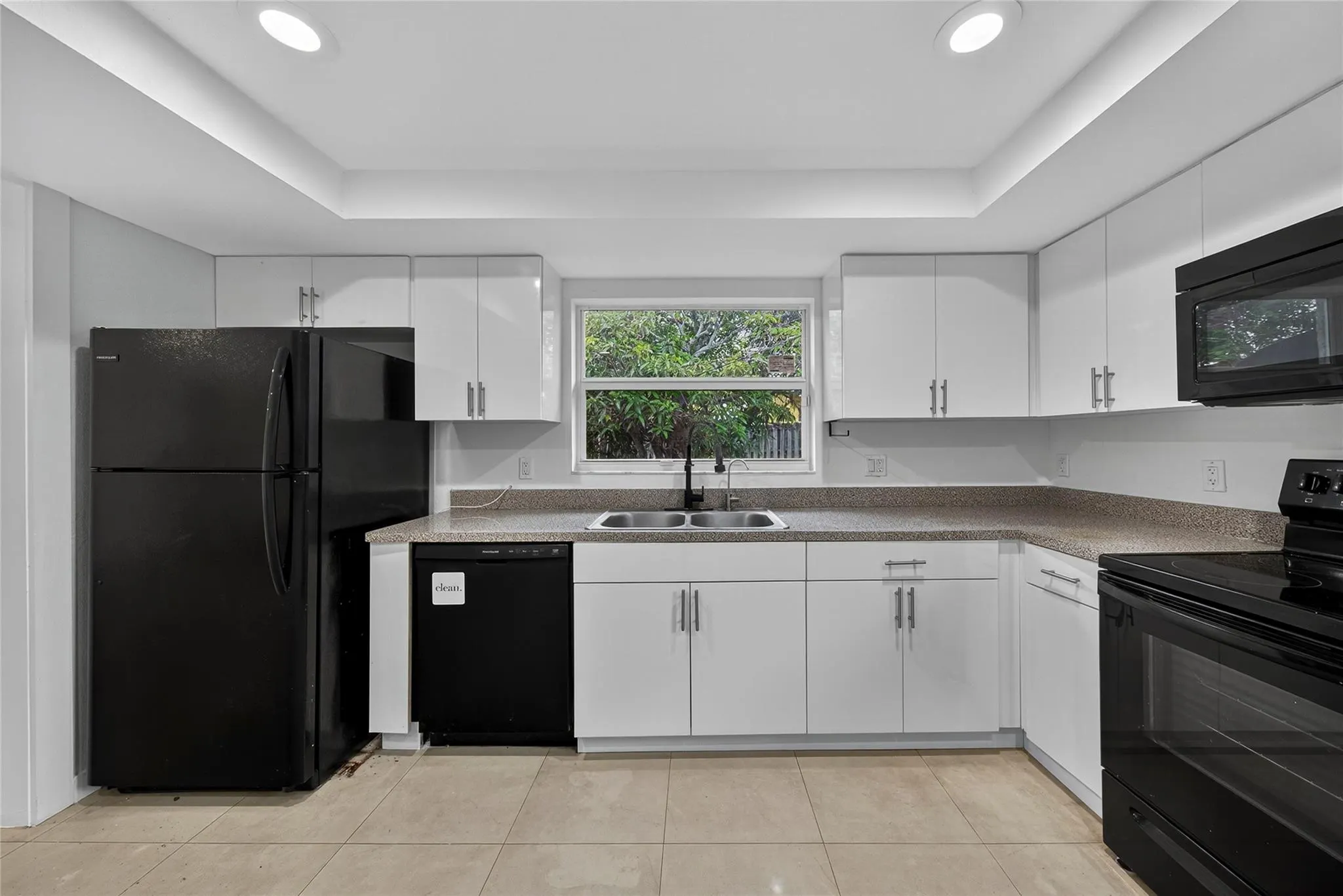 206 NW 5th Avenue