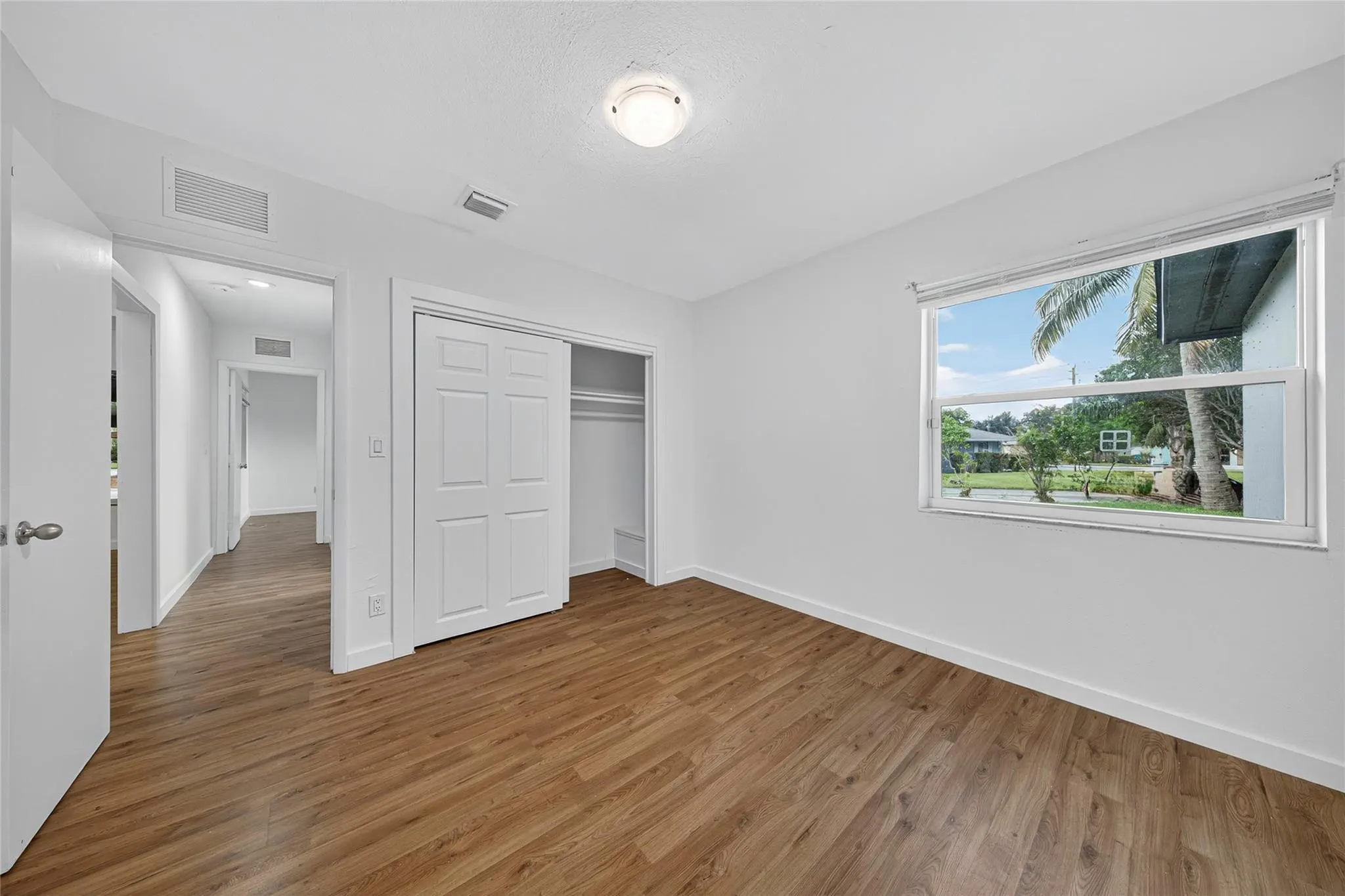 206 NW 5th Avenue