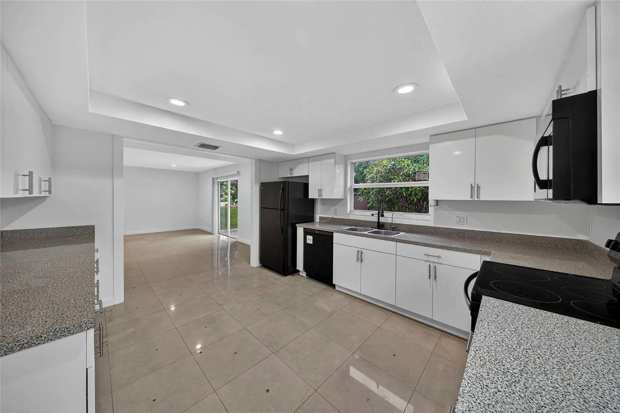 206 NW 5th Avenue