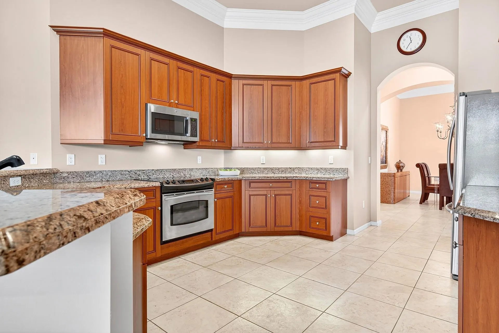 6880 Antinori Lane