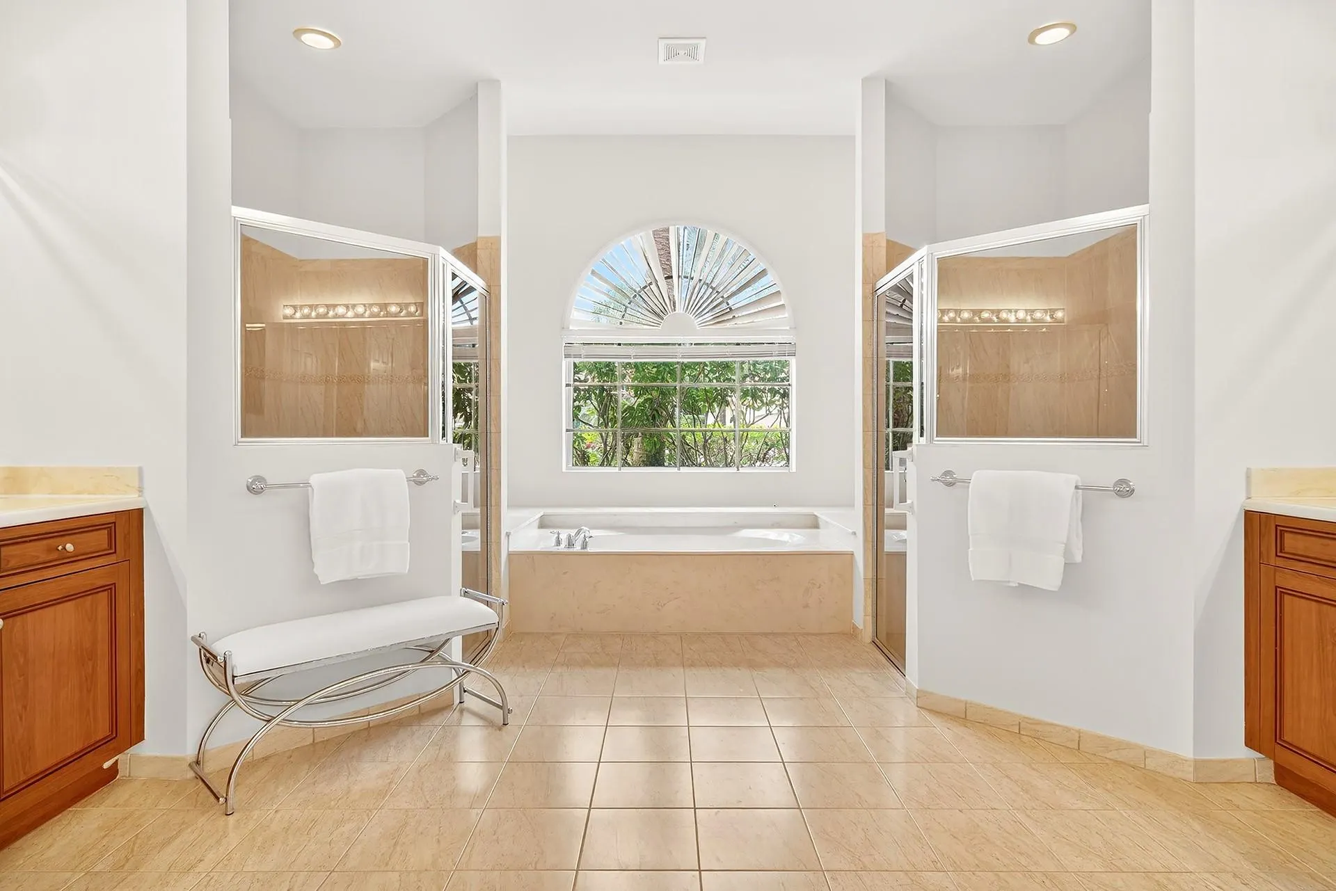 6880 Antinori Lane
