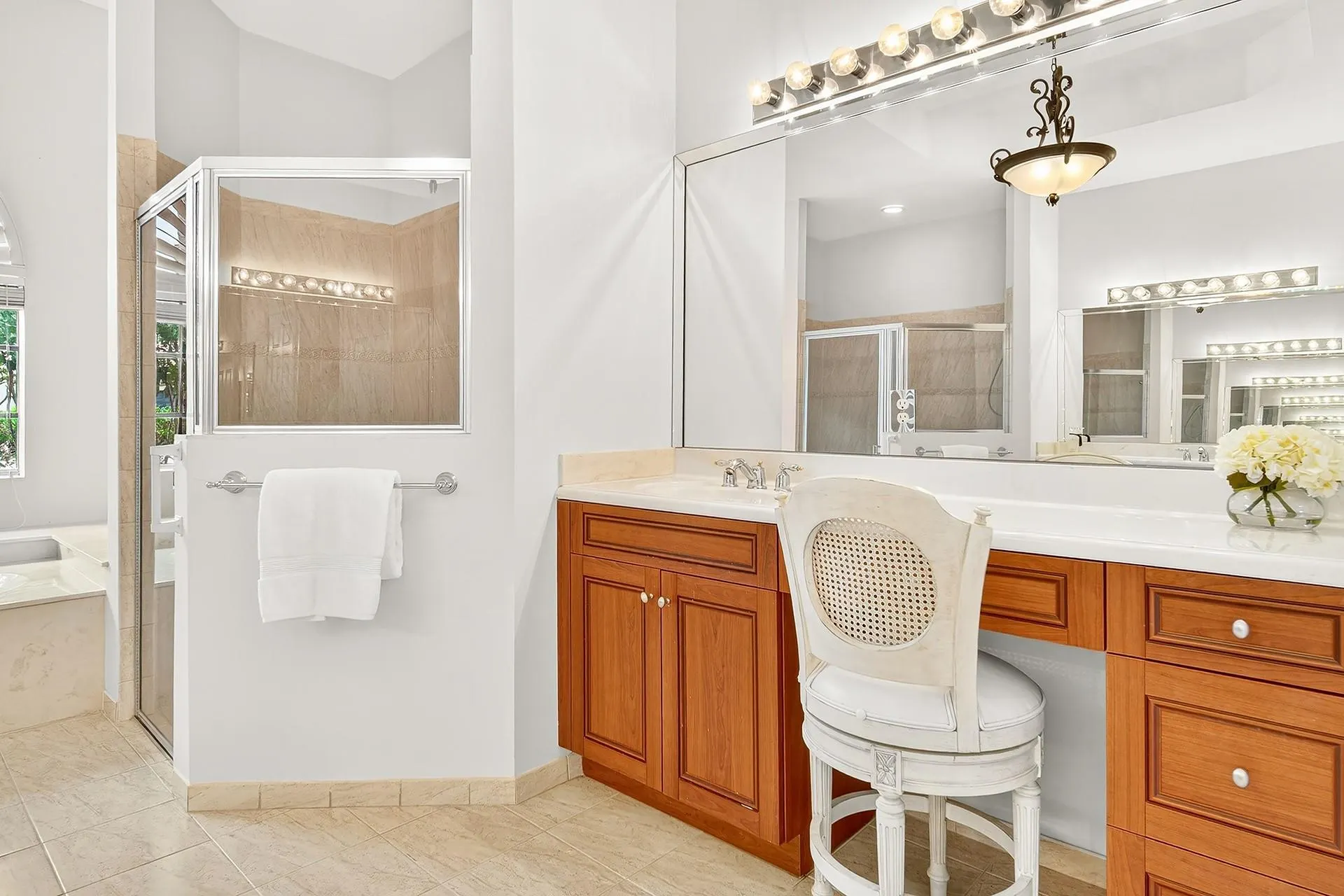 6880 Antinori Lane