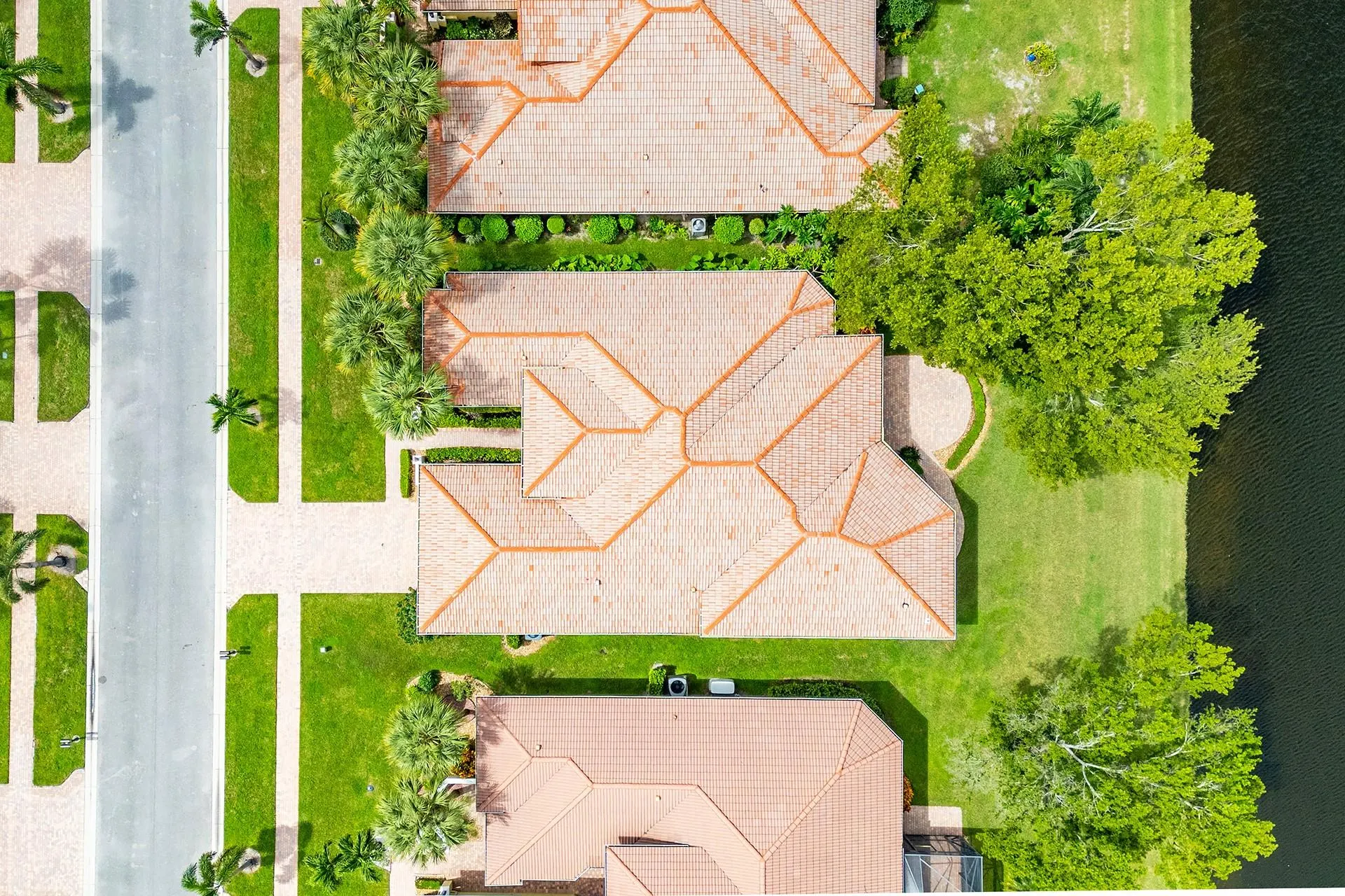 6880 Antinori Lane