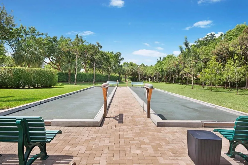 6880 Antinori Lane