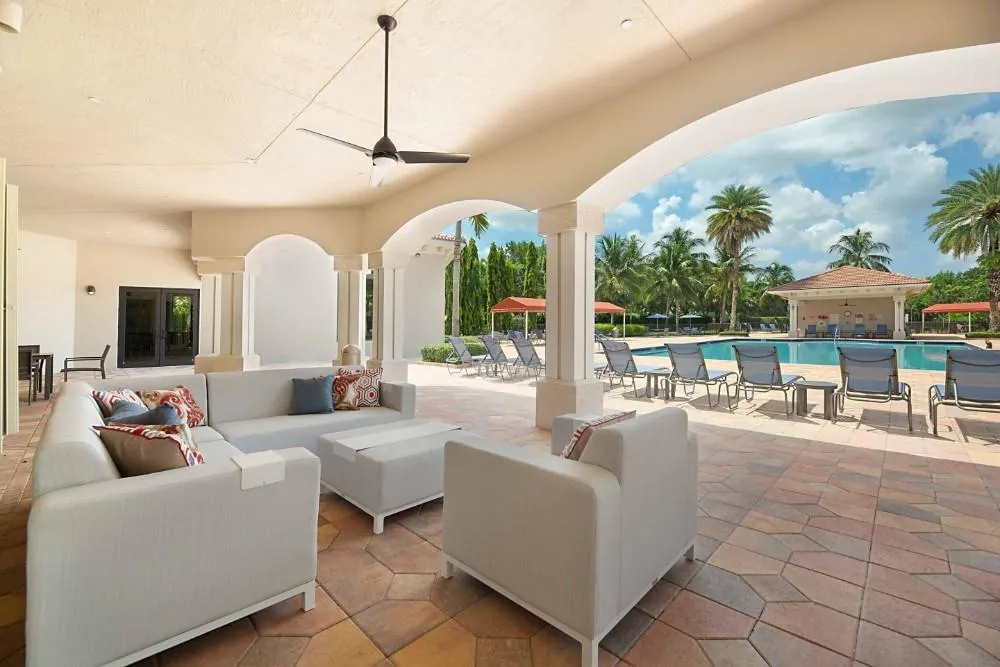 6880 Antinori Lane