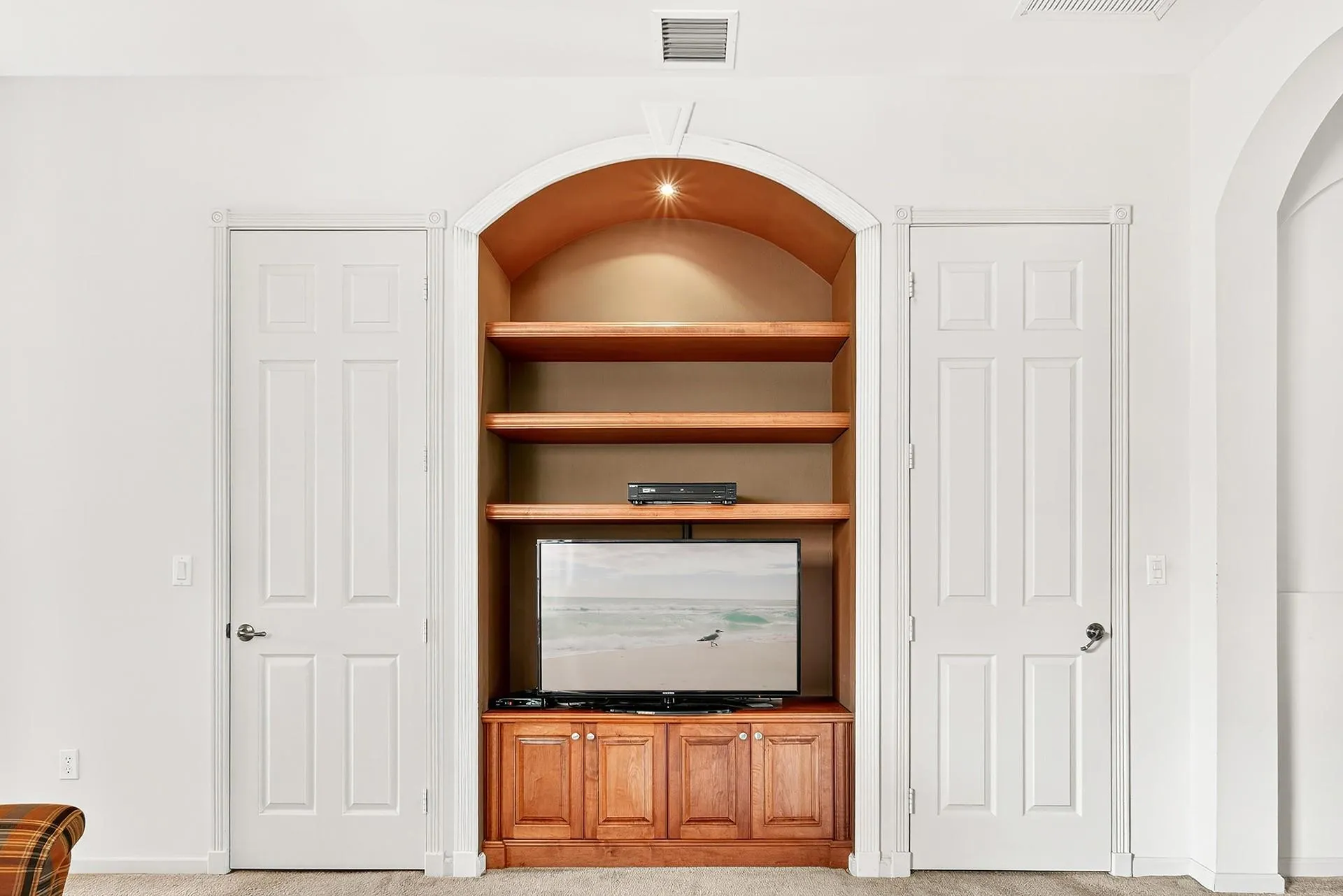 6880 Antinori Lane