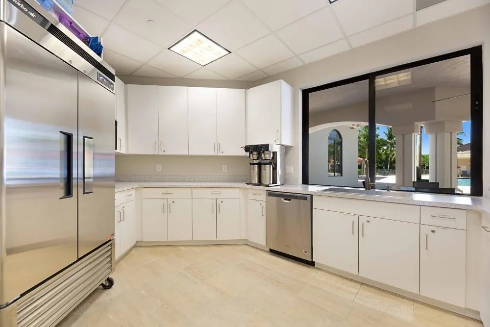 6880 Antinori Lane