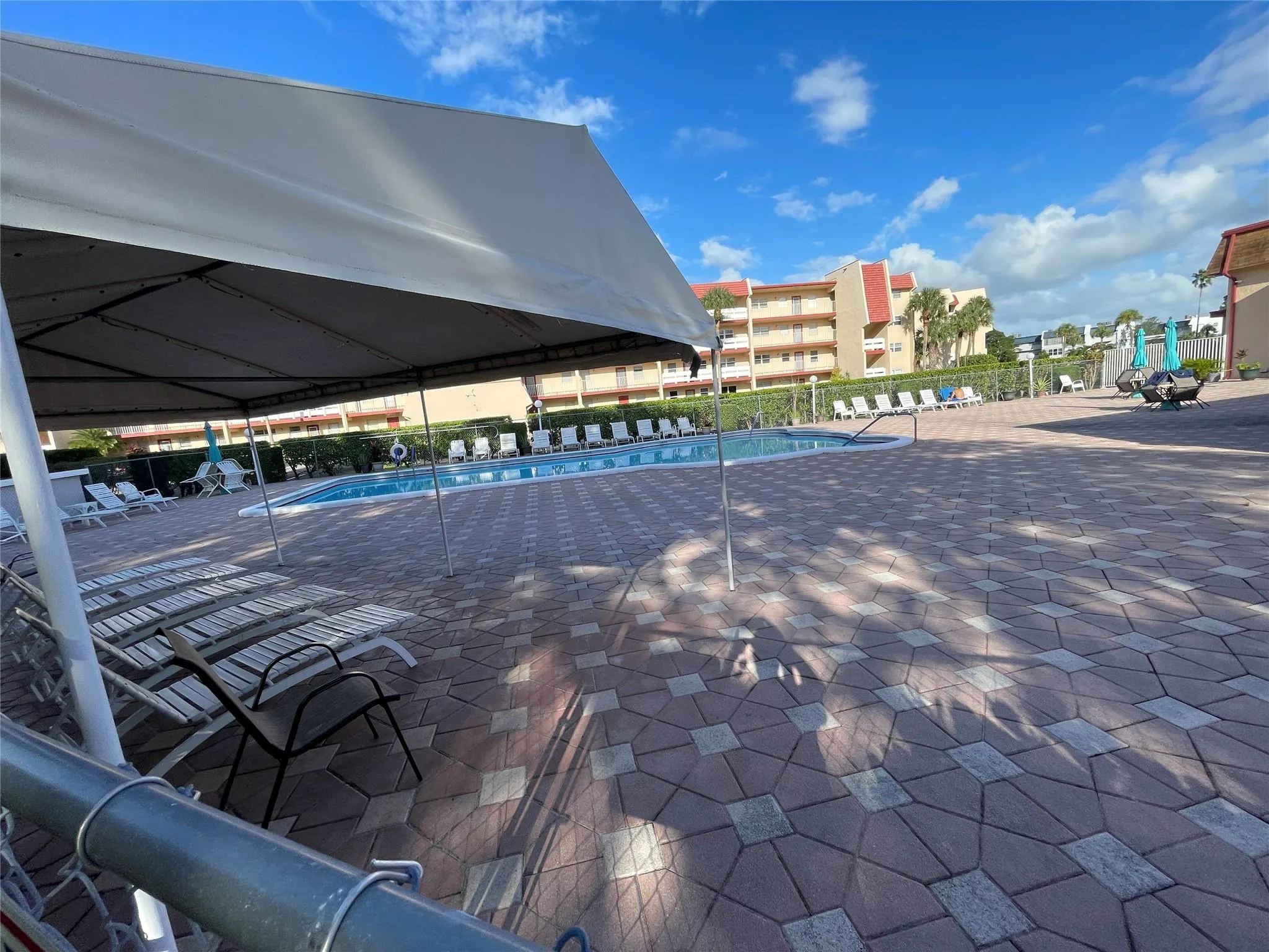 1005 Country Club Dr, #205