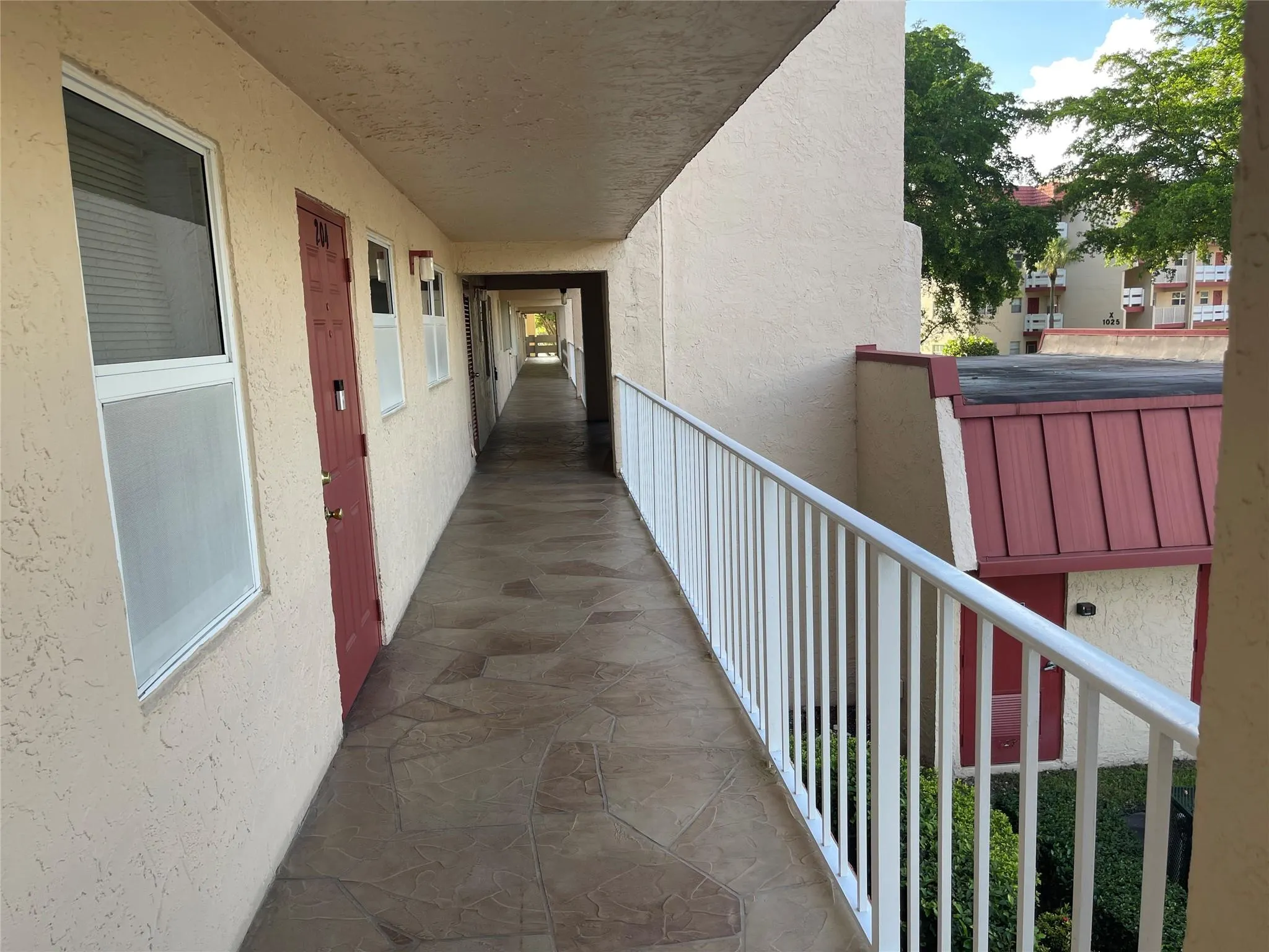 1005 Country Club Dr, #205