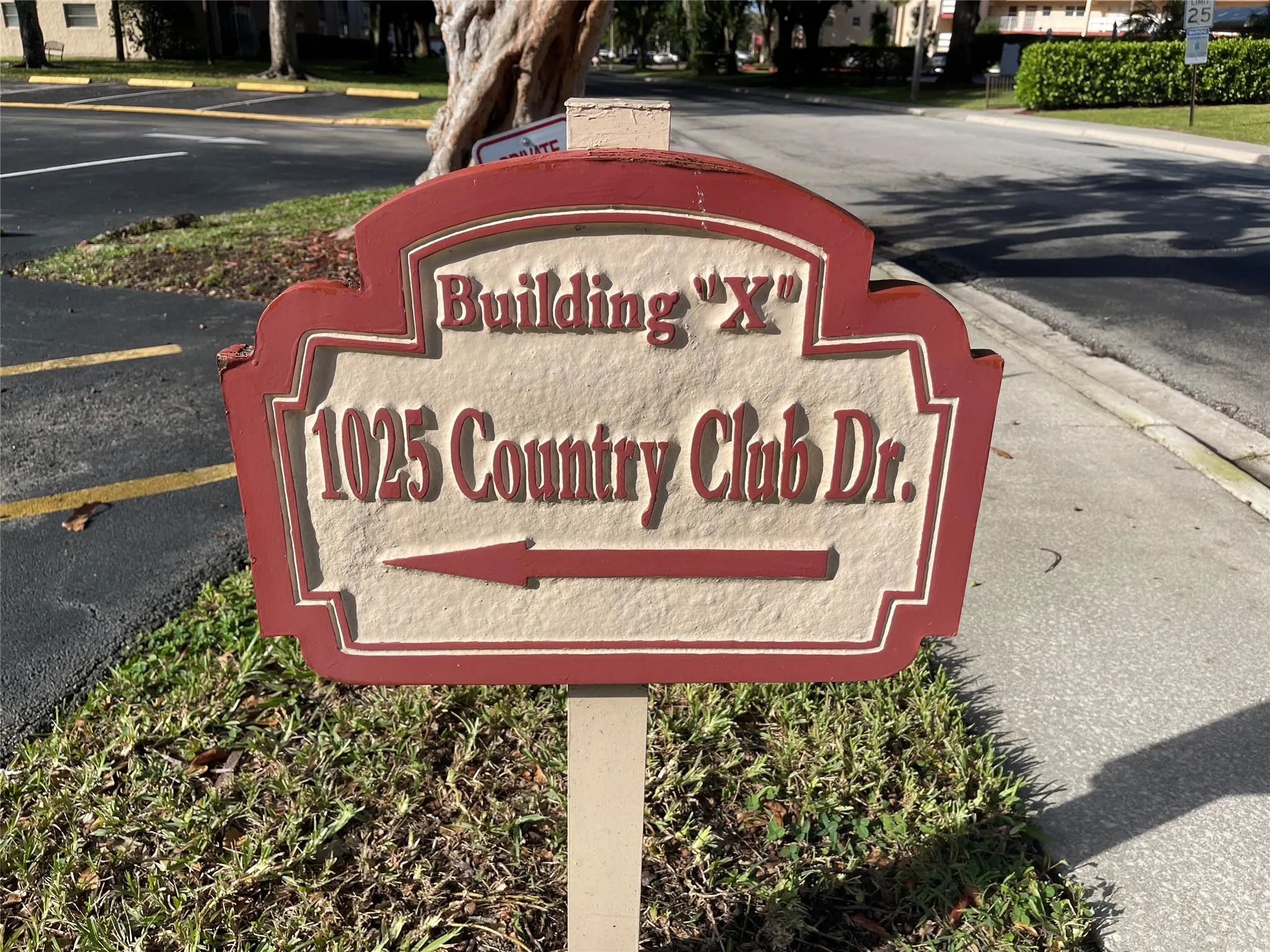 1005 Country Club Dr, #205
