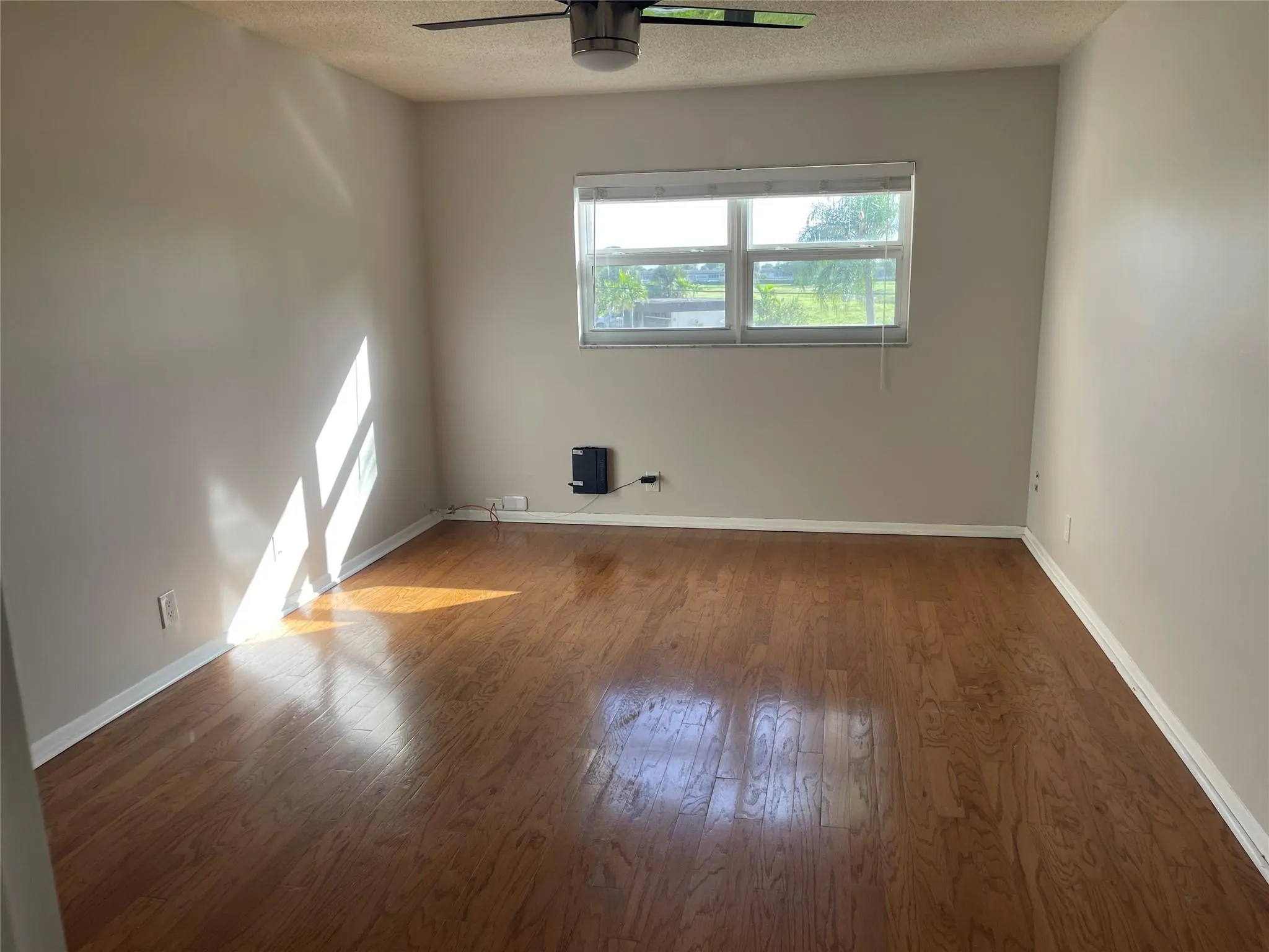 1005 Country Club Dr, #205