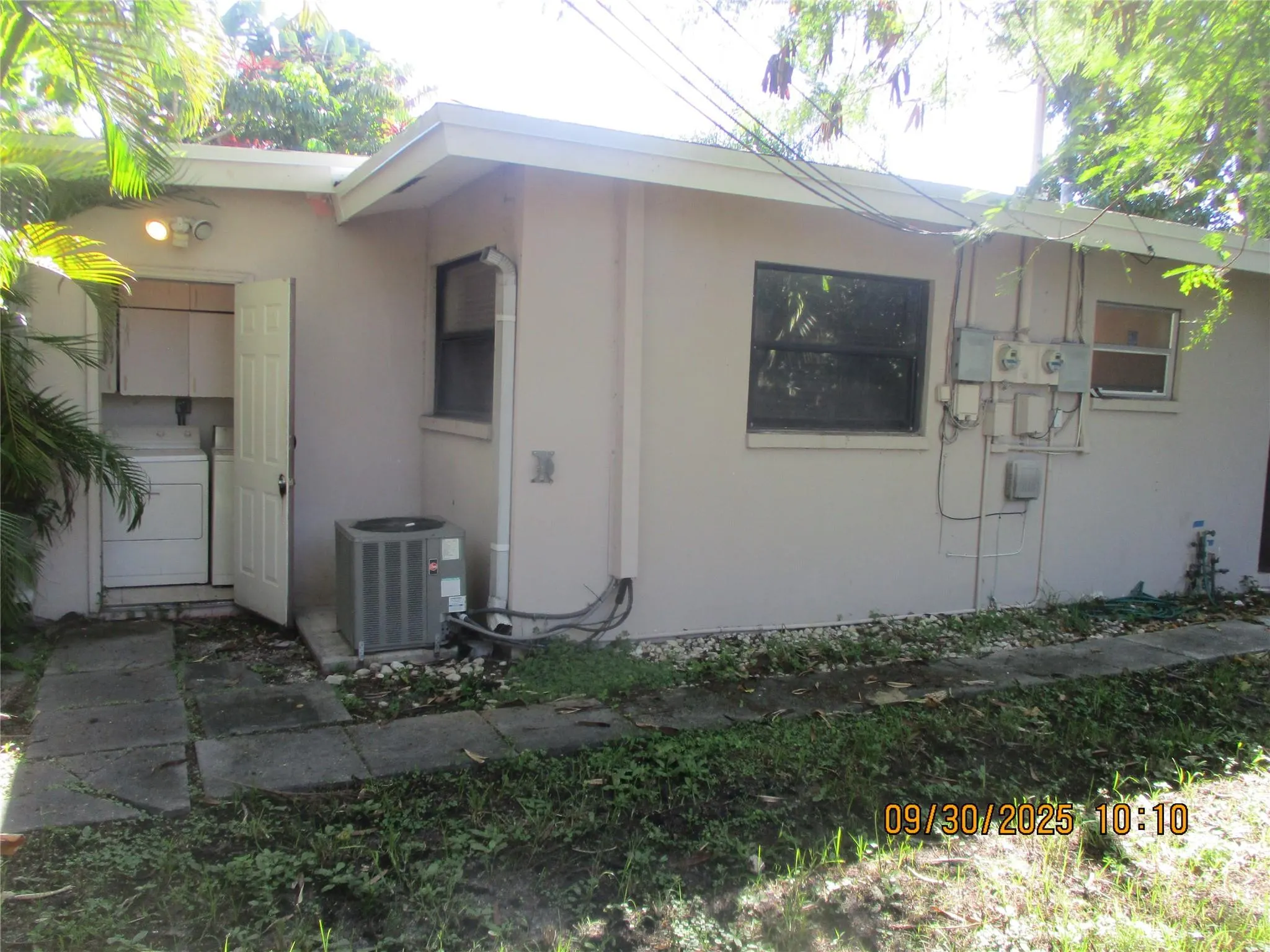 353 NW 17th Pl