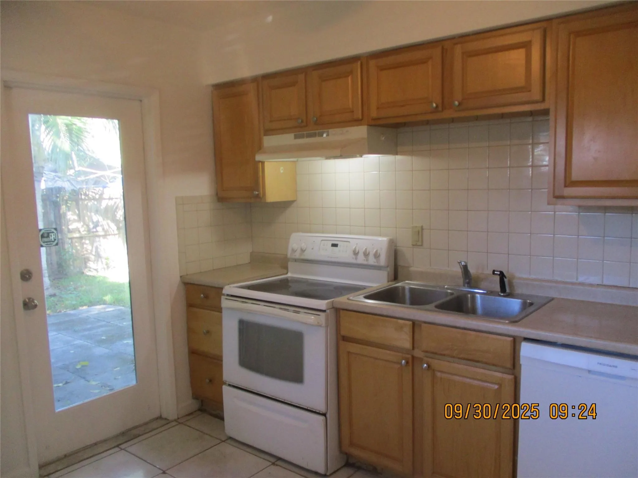 353 NW 17th Pl