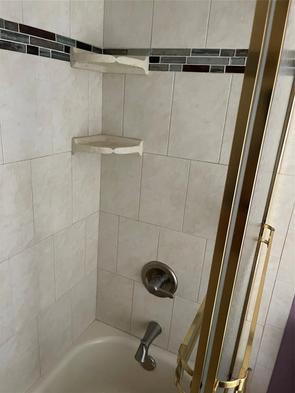 1025 Country Club Dr, #407