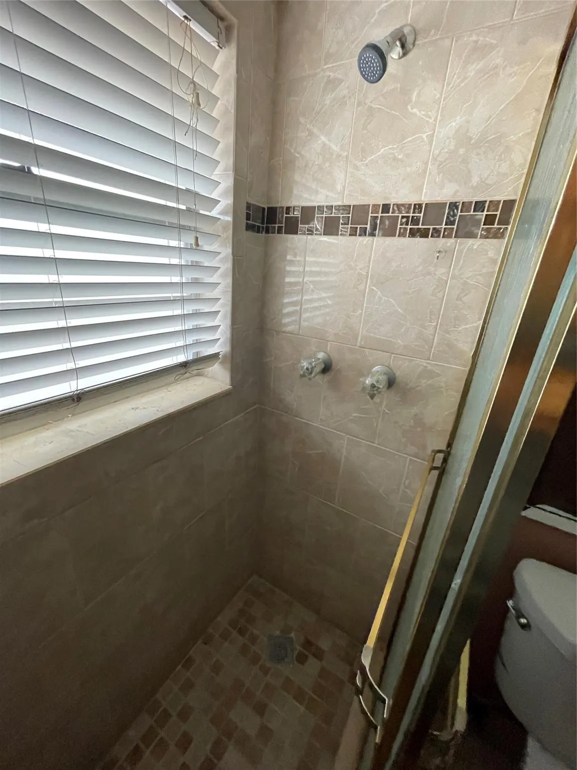 1025 Country Club Dr, #407