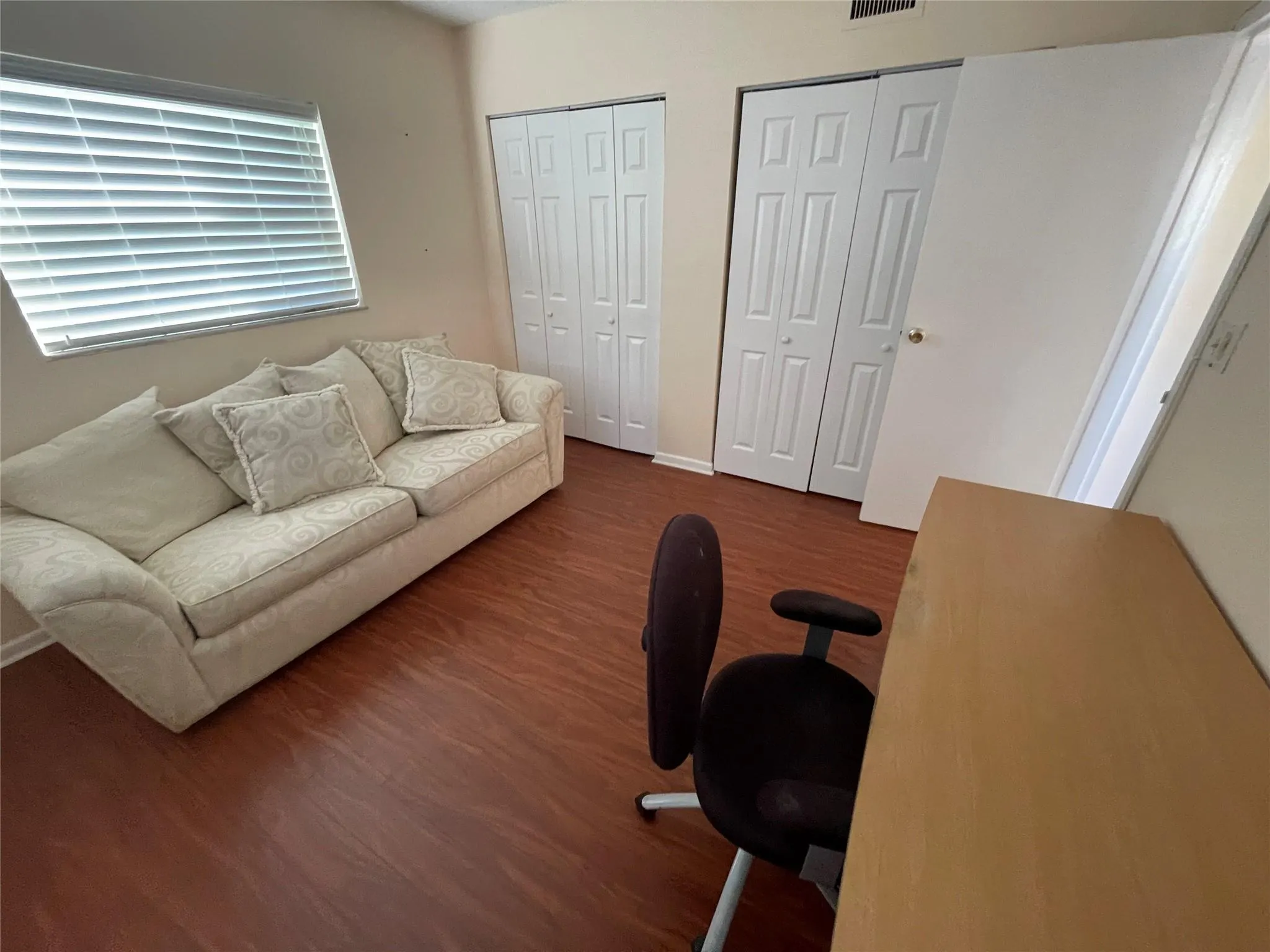 1025 Country Club Dr, #301