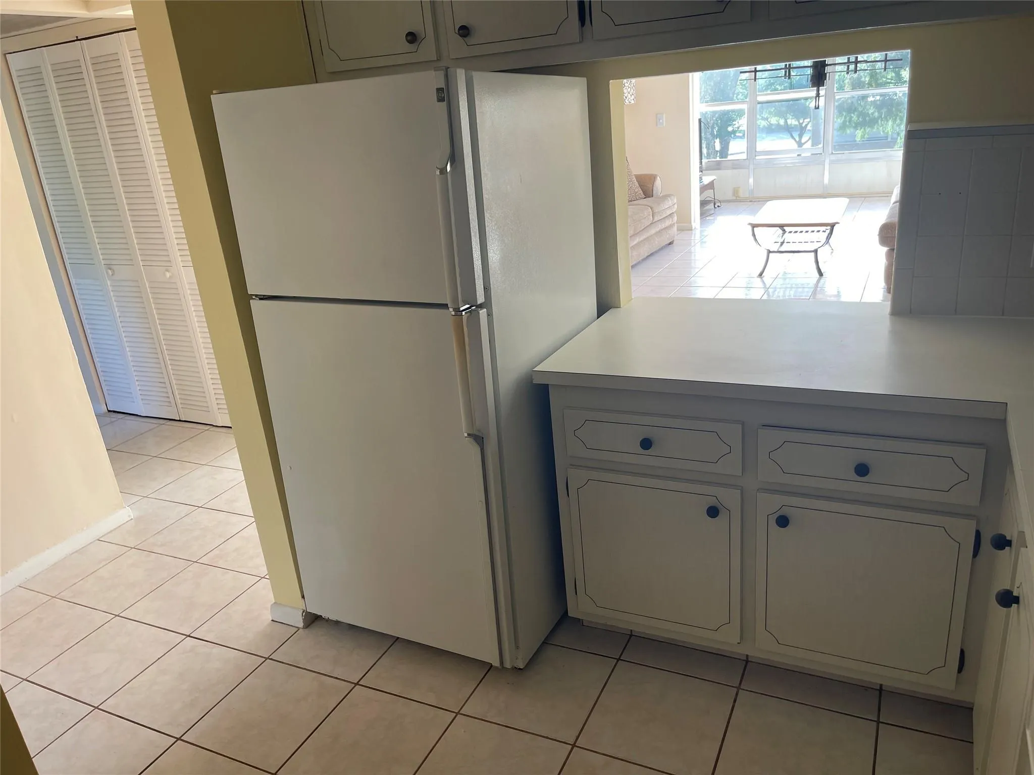 1025 Country Club Dr, #301