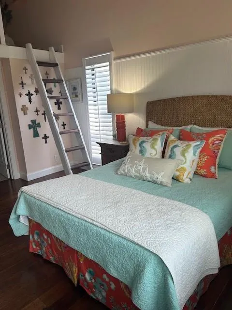 2355 NE Ocean Blvd, #37B