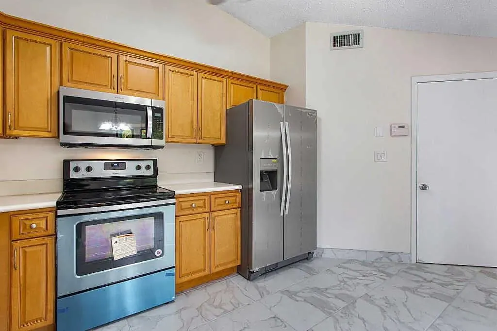 9795 Whippoorwill Trl