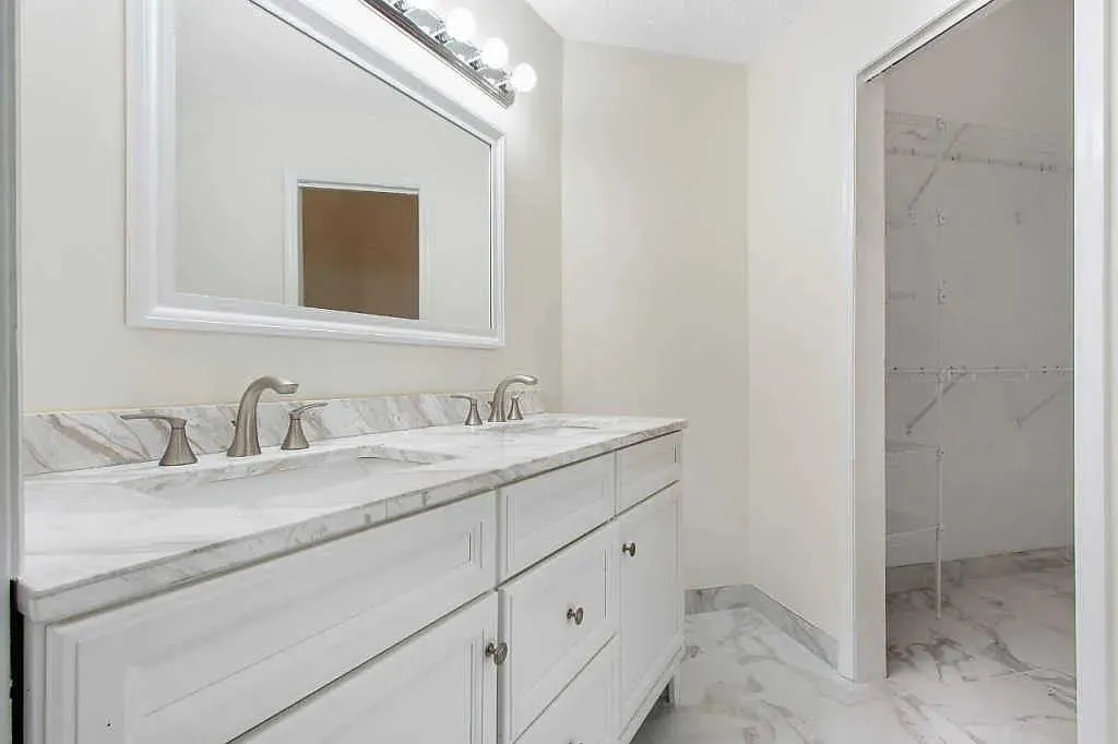 9795 Whippoorwill Trl
