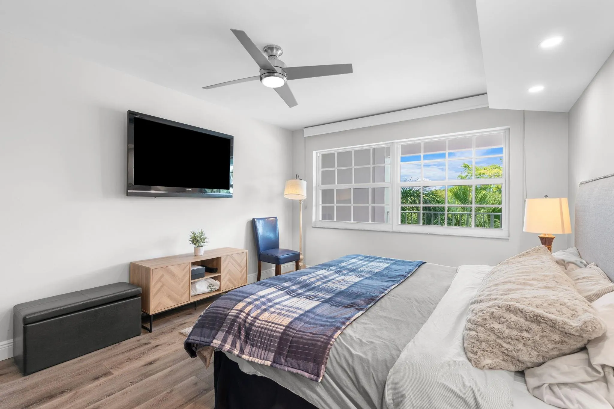 806 Cypress Grove LN, #403