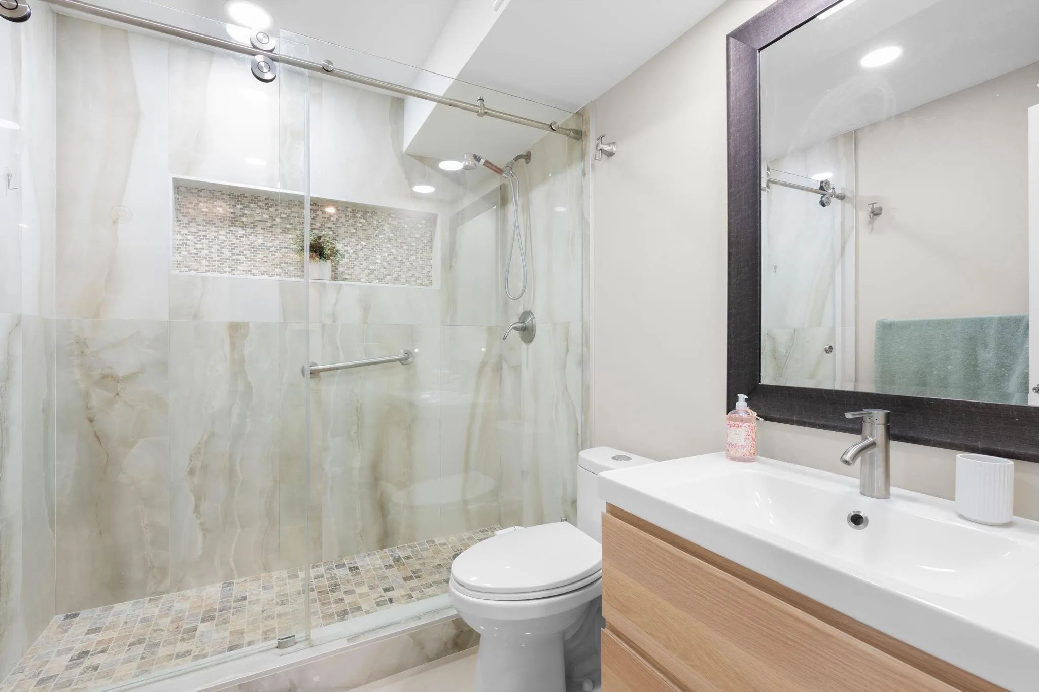 806 Cypress Grove LN, #403