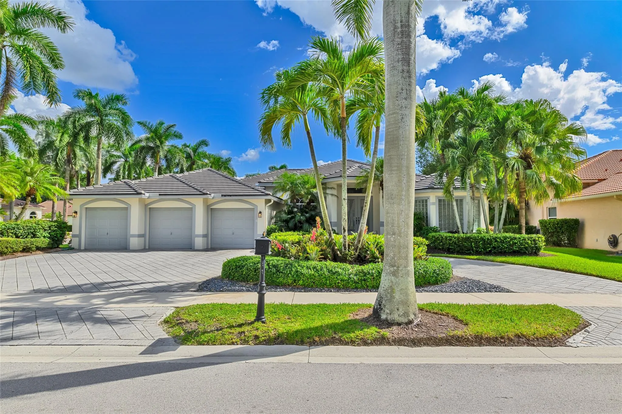 2511 Eagle Watch Ln