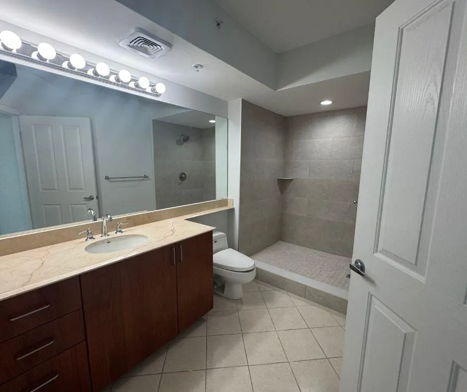 401 SW 4th Ave, #900