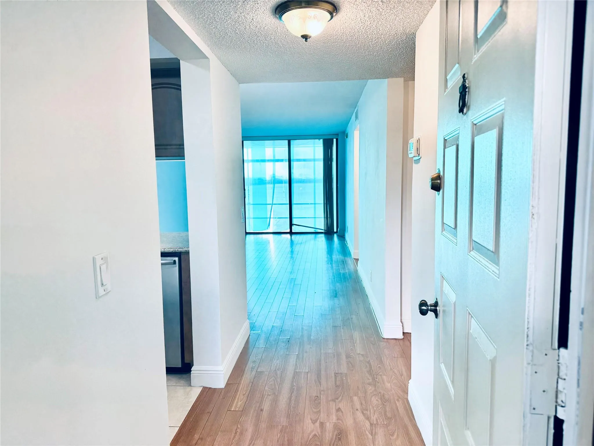 112 Lake Emerald, #206