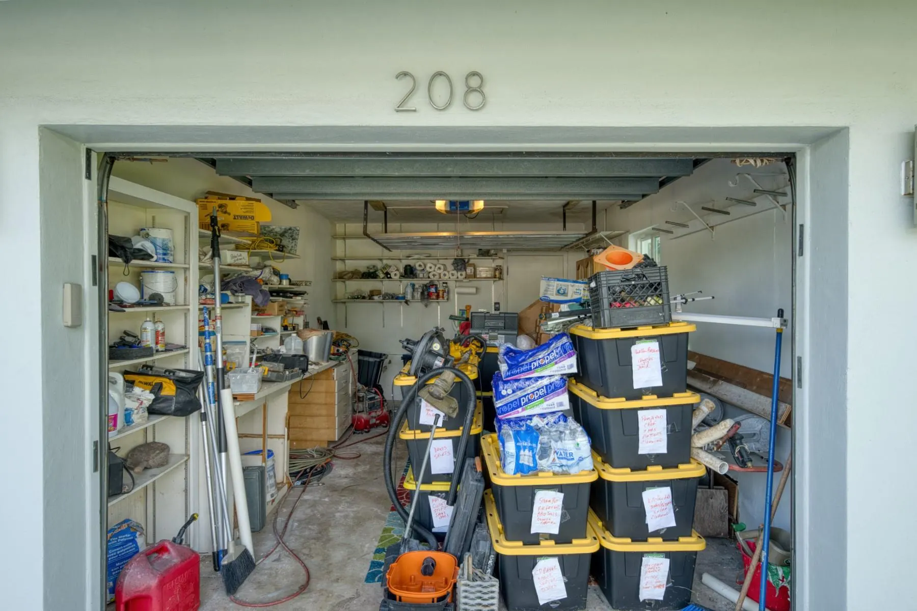 208 NE 30th St