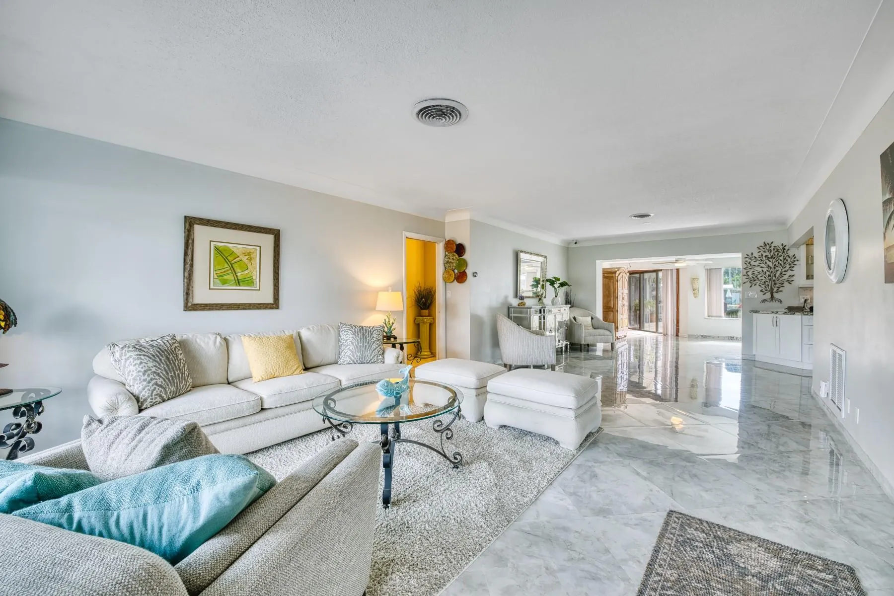 208 NE 30th St