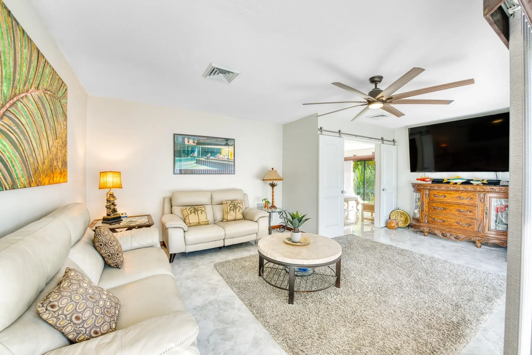 208 NE 30th St
