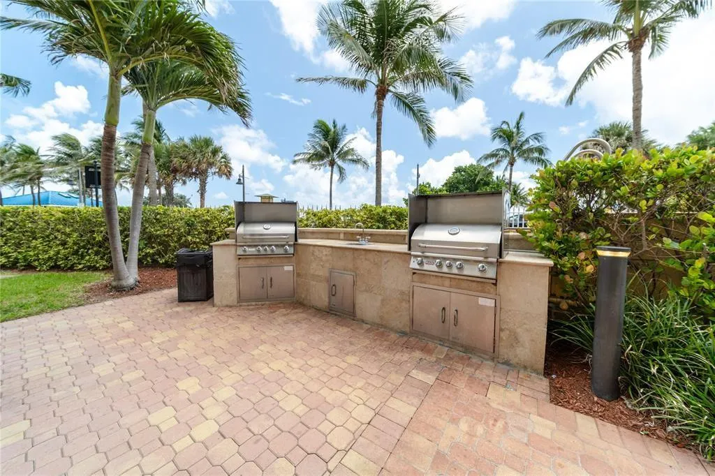 328 N Ocean Blvd, #1008