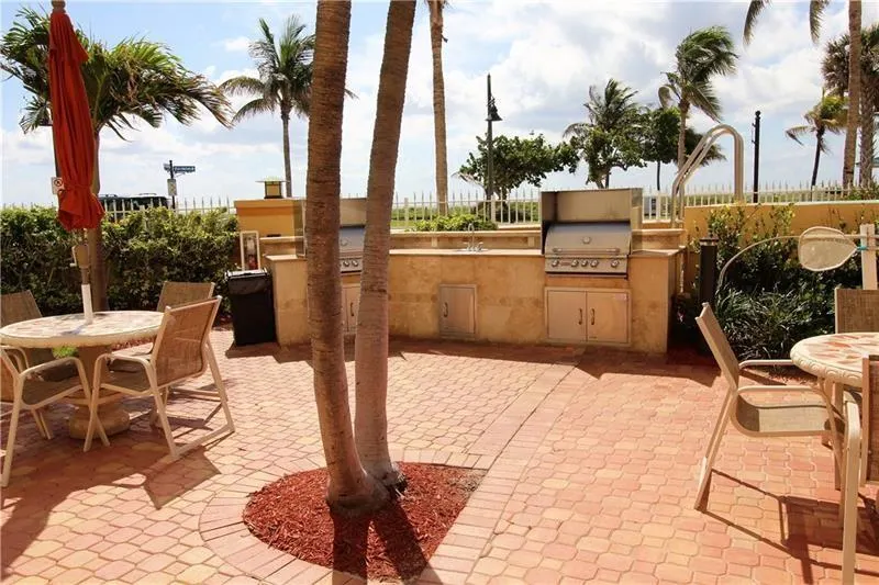 328 N Ocean Blvd, #1008