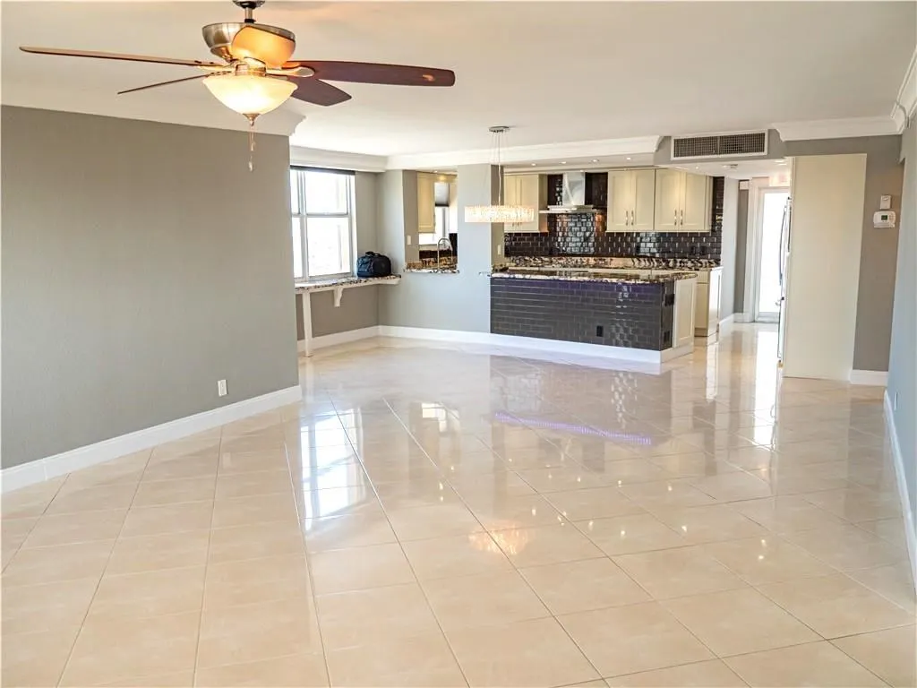 328 N Ocean Blvd, #1008