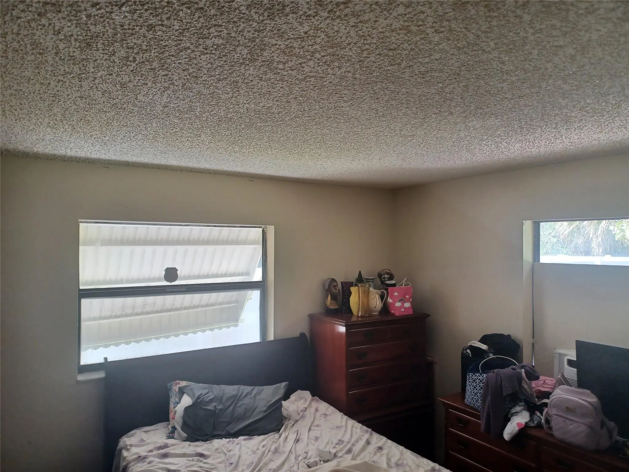 163 SW 4th St