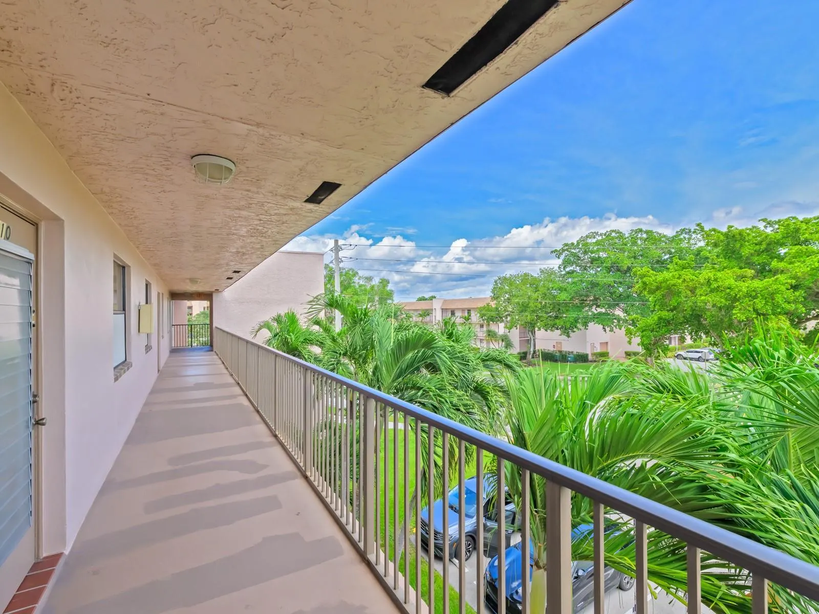 10402 Sunrise Lakes Blvd, #312