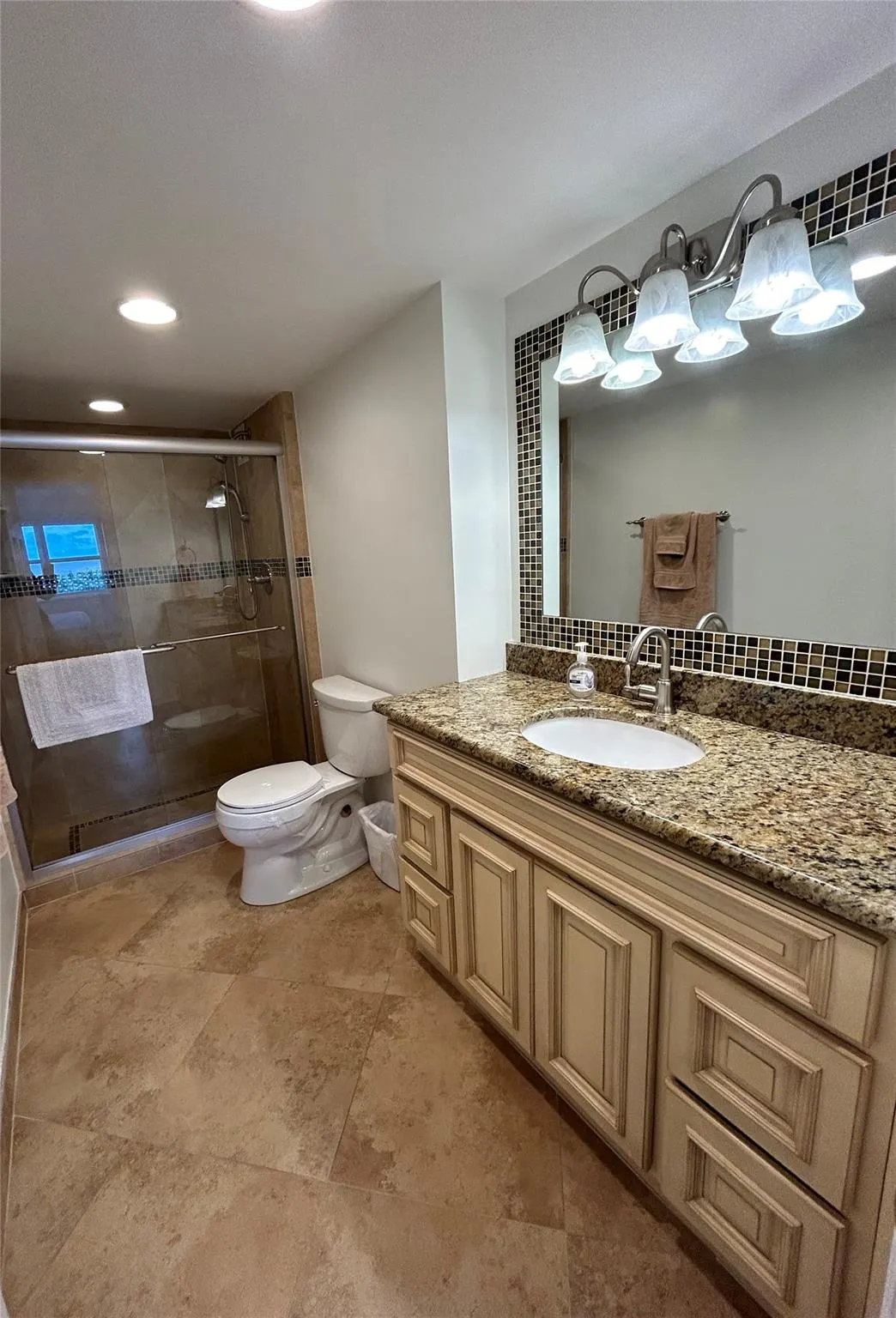 1200 Hibiscus Ave, #702