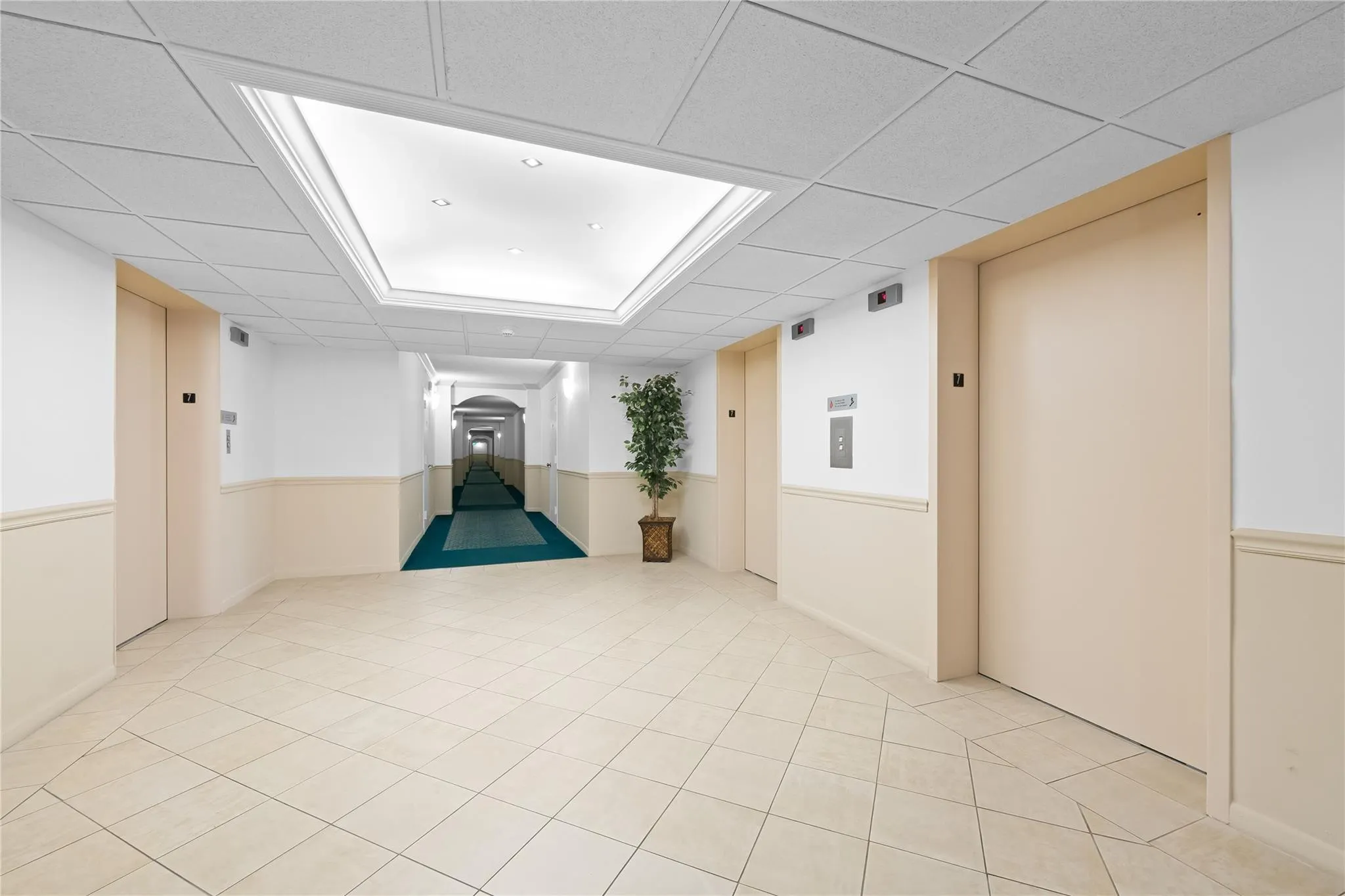5100 N Ocean Blvd, #702
