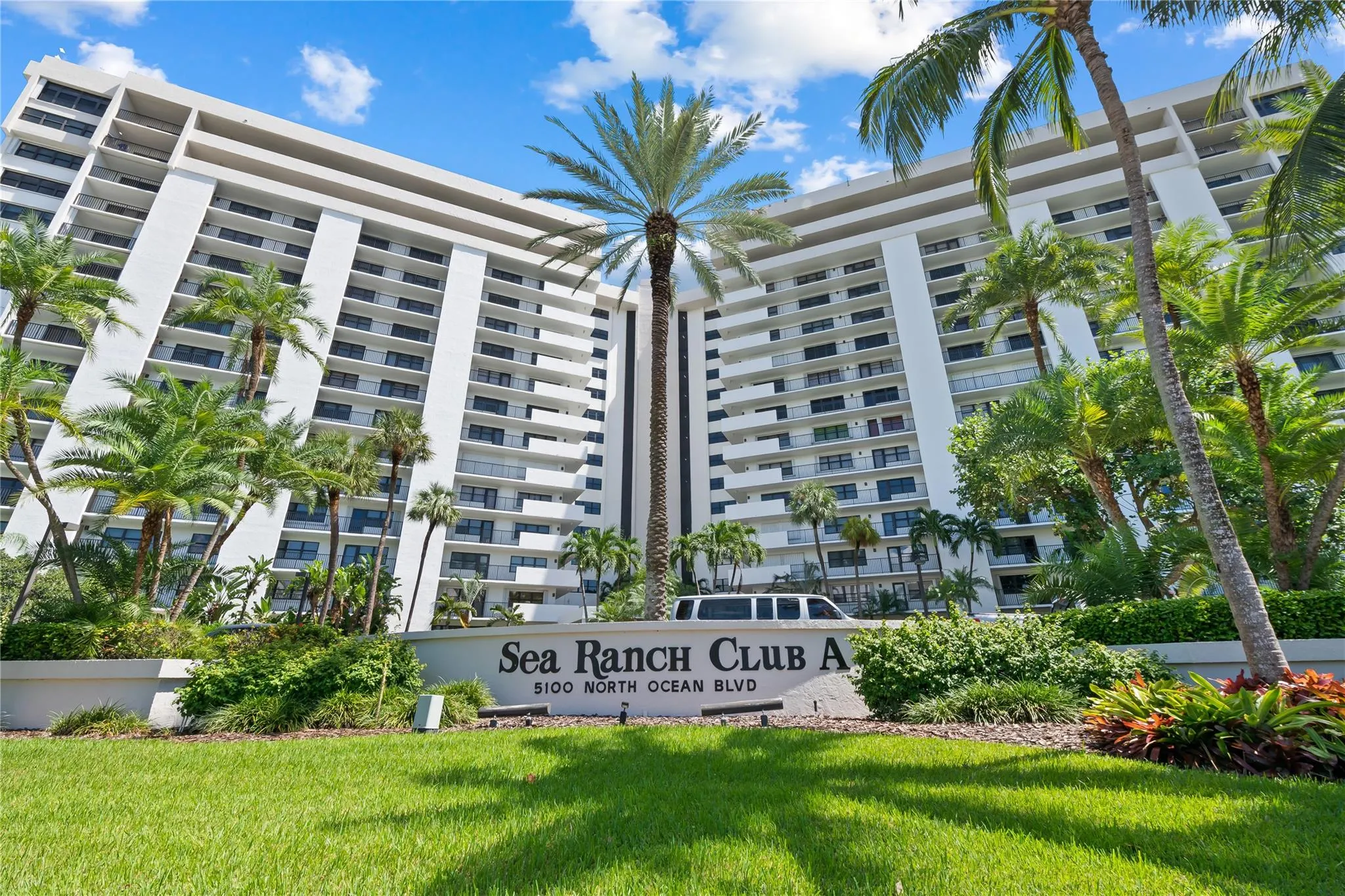 5100 N Ocean Blvd, #702