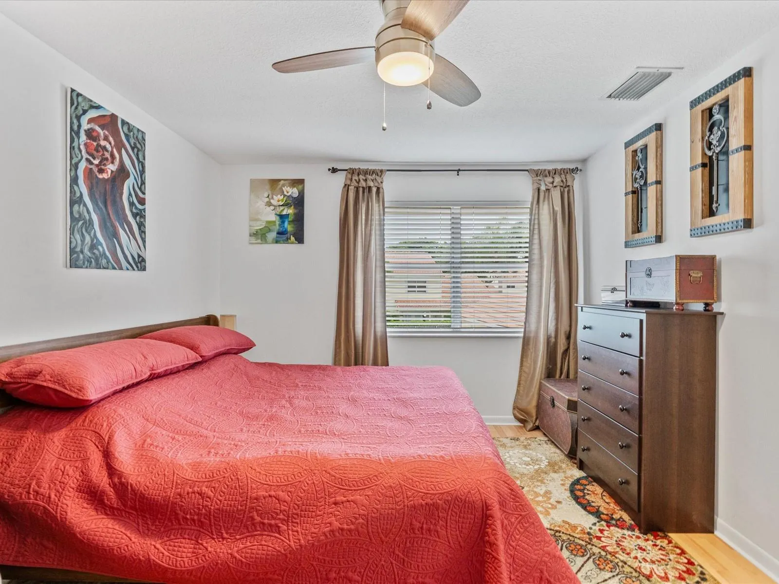 6273 Walk Cir