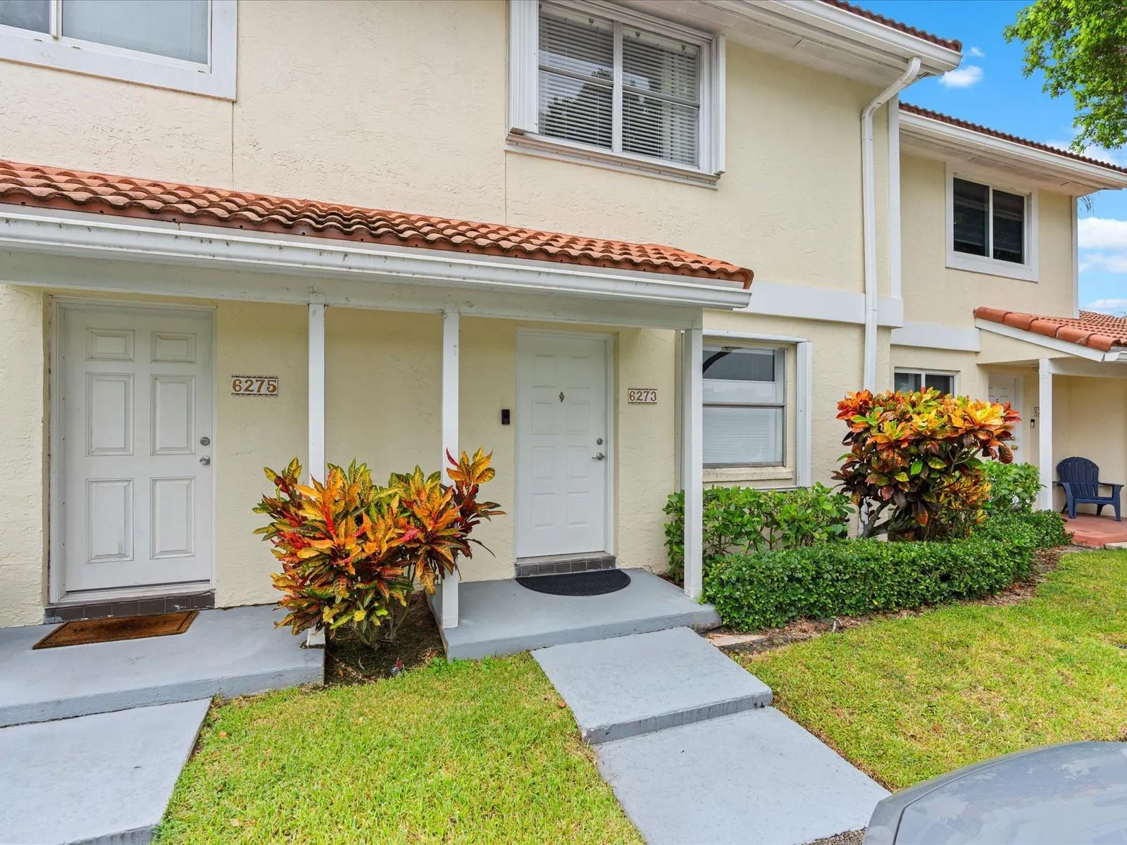 6273 Walk Cir