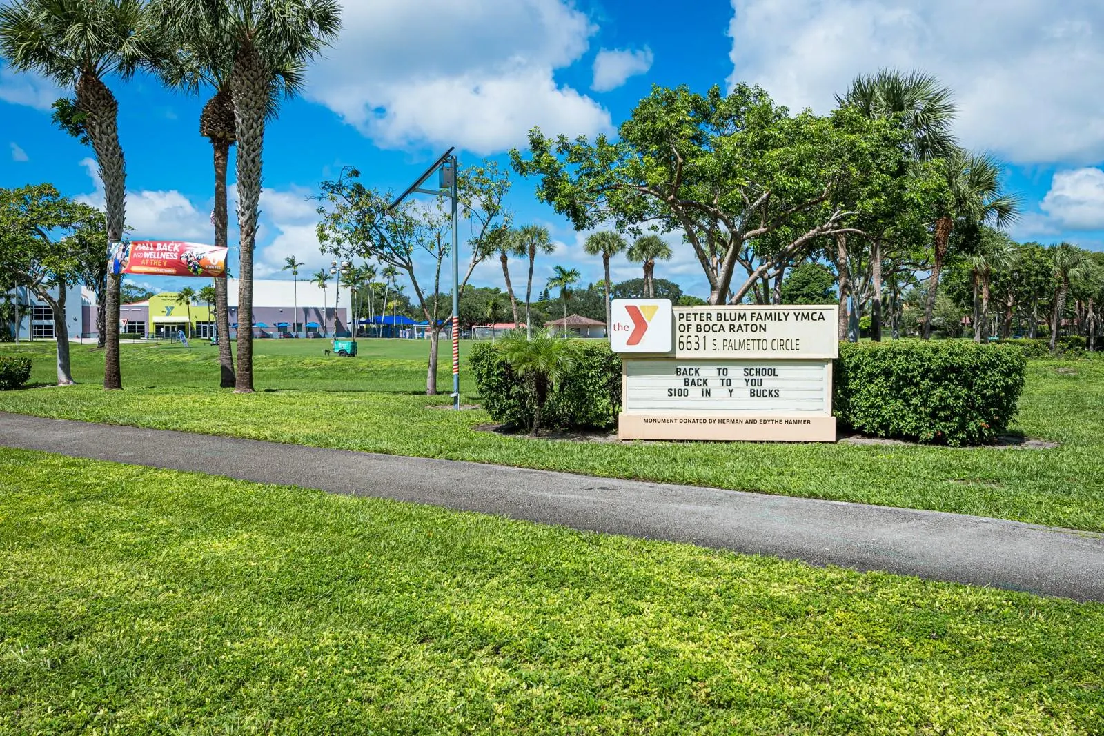 6273 Walk Cir