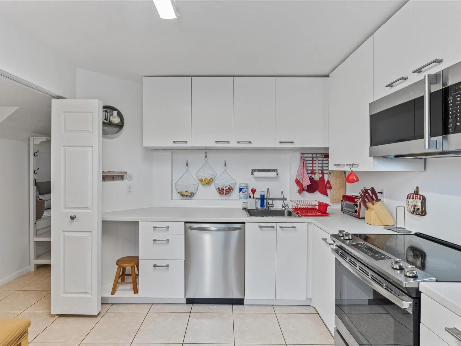 6273 Walk Cir