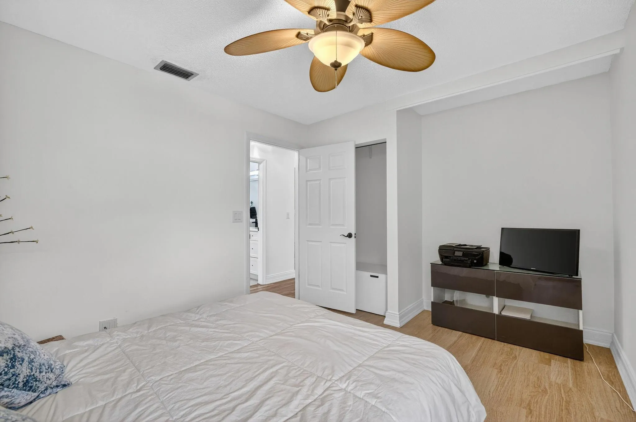 2121 S Ocean Blvd, #603