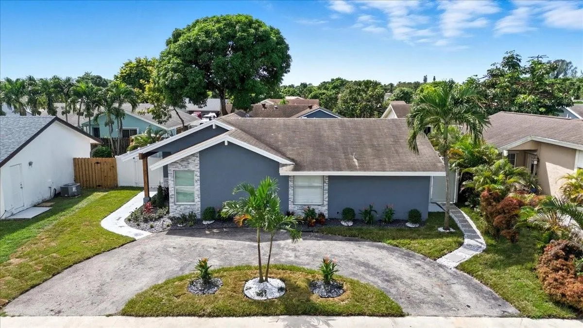 8150 SW 3rd Ct