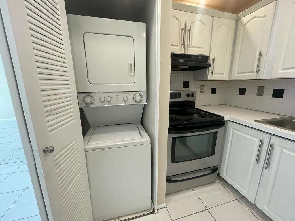 2621 Riverside Dr, #6
