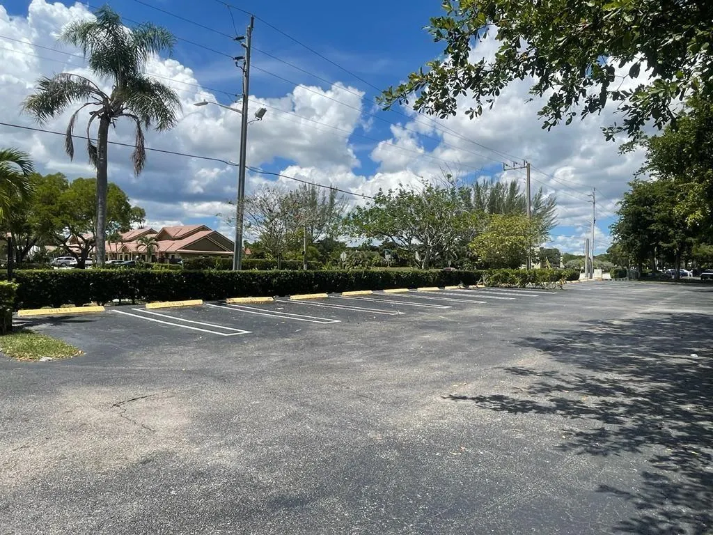 2621 Riverside Dr, #6