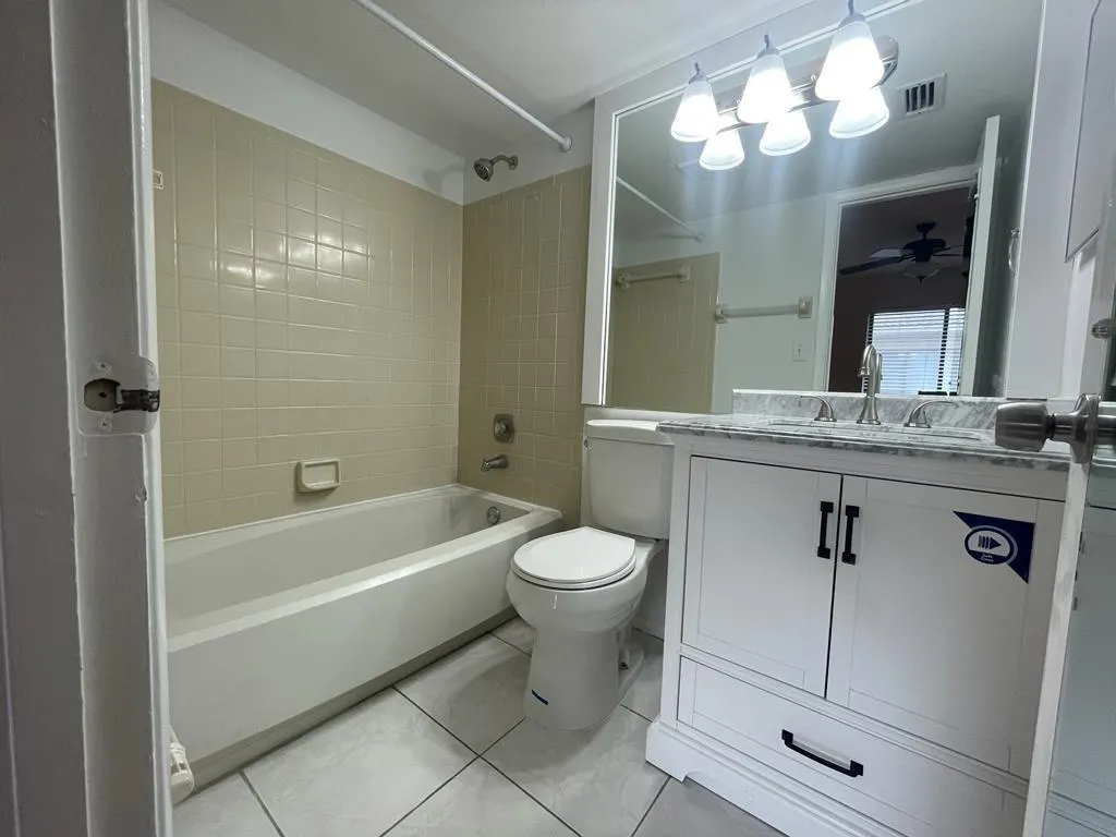 2621 Riverside Dr, #6