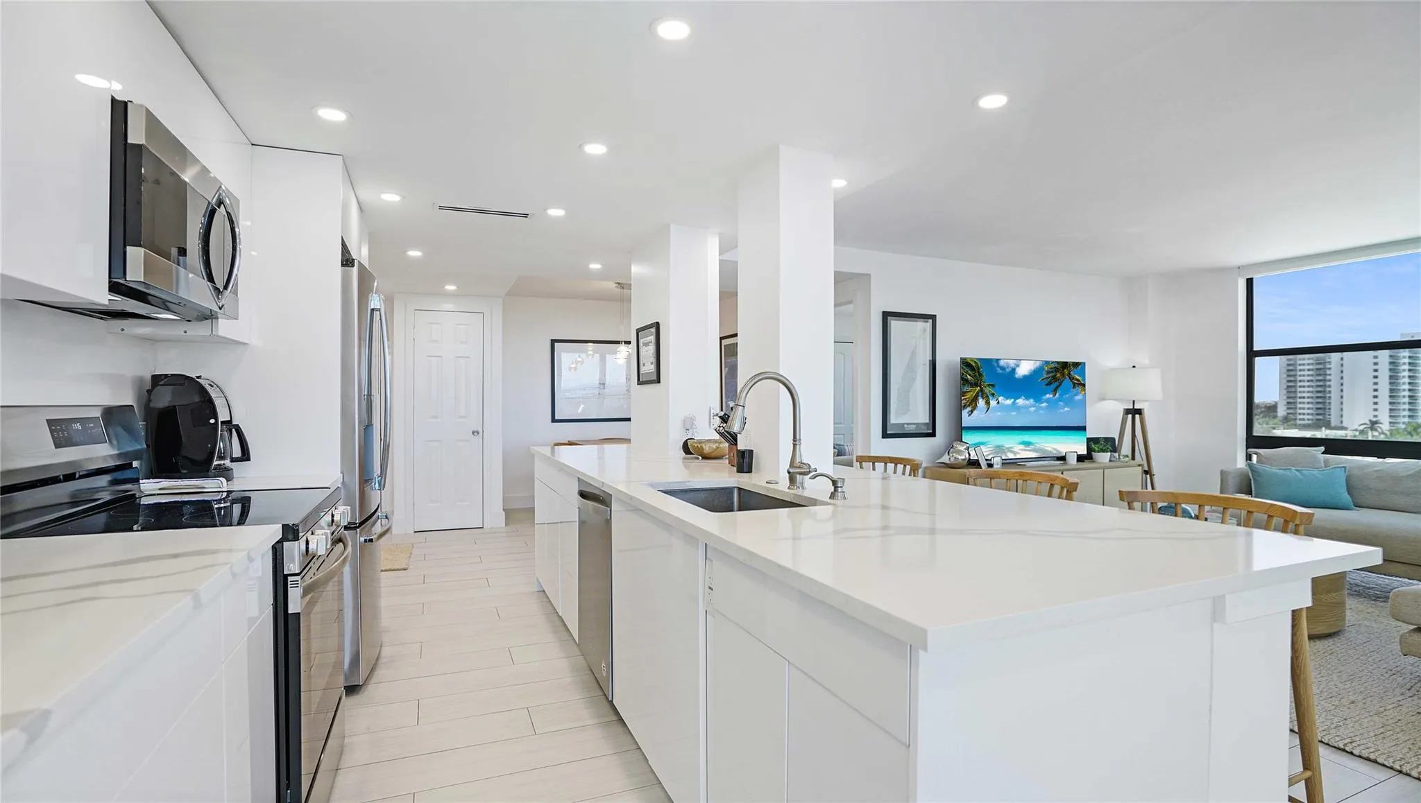 3031 N Ocean Blvd, #806